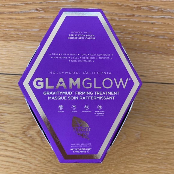 GLAMGLOW Other - NWT Glamglow gravitymud mask GLAMGLOW Other - NWT Glamglow gravitymud mask